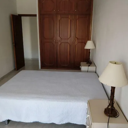 Maralvor Apartament *